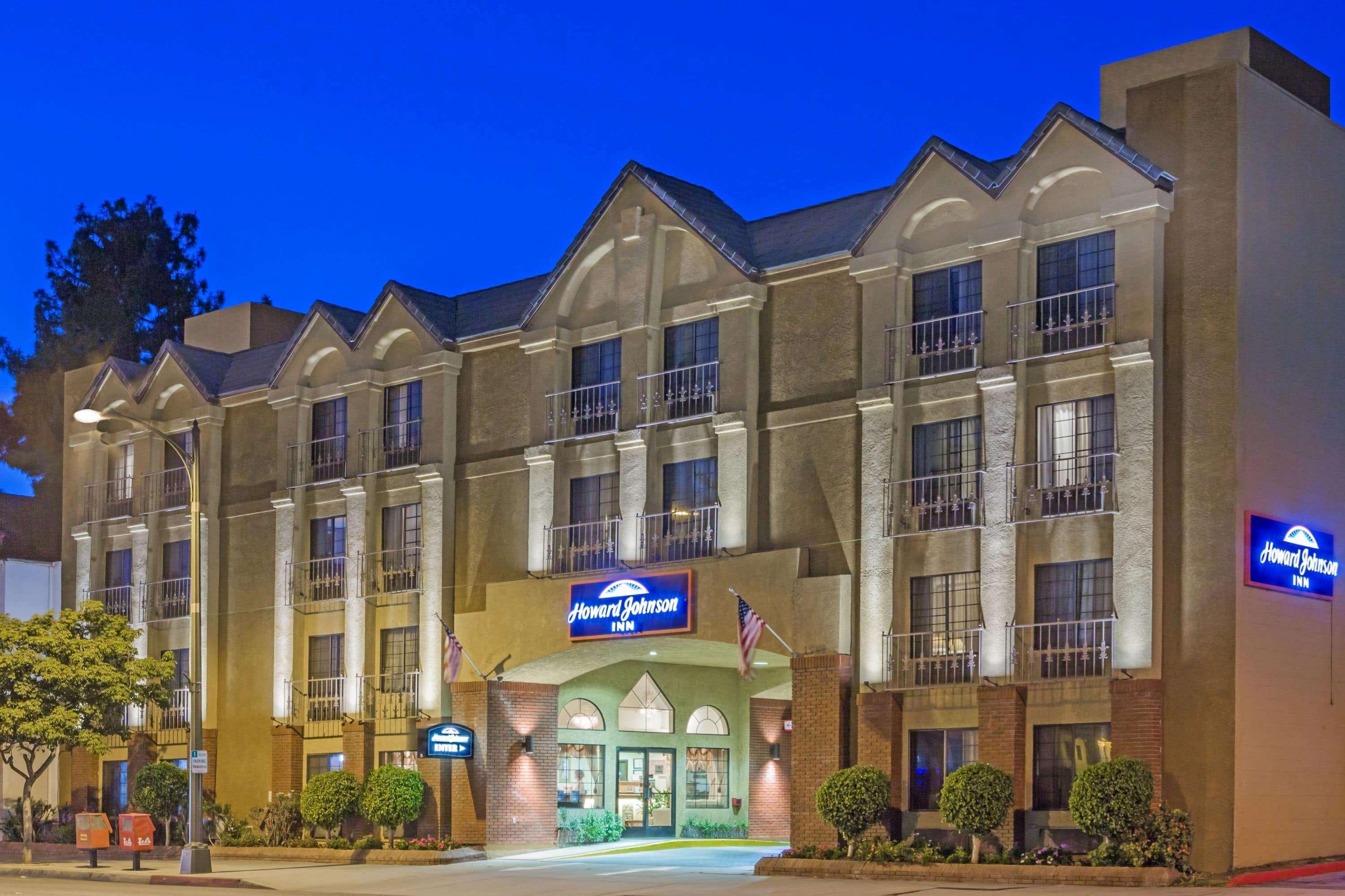Howard Johnson By Wyndham Pasadena Eksteriør bilde